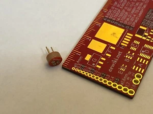 Toma de fotodiodo cola de soldadura THORLABS STO46S para diodos TO46 y TO18 - Imagen 1 de 7