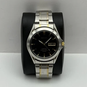 39mm Working Vintage Men’s Seiko Sapphire 100M Day Date V743-8B50 Quartz Watch - Picture 1 of 14