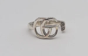 Gucci Marmont Double GG Key Engraved Edge Ladies Ring Size 4.75 - Picture 1 of 8