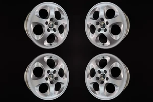 Original Alfa Romeo 147  15 Zoll Alufelgen 60663058 6,5Jx15 ET41,5 5x98 - Bild 1 von 3