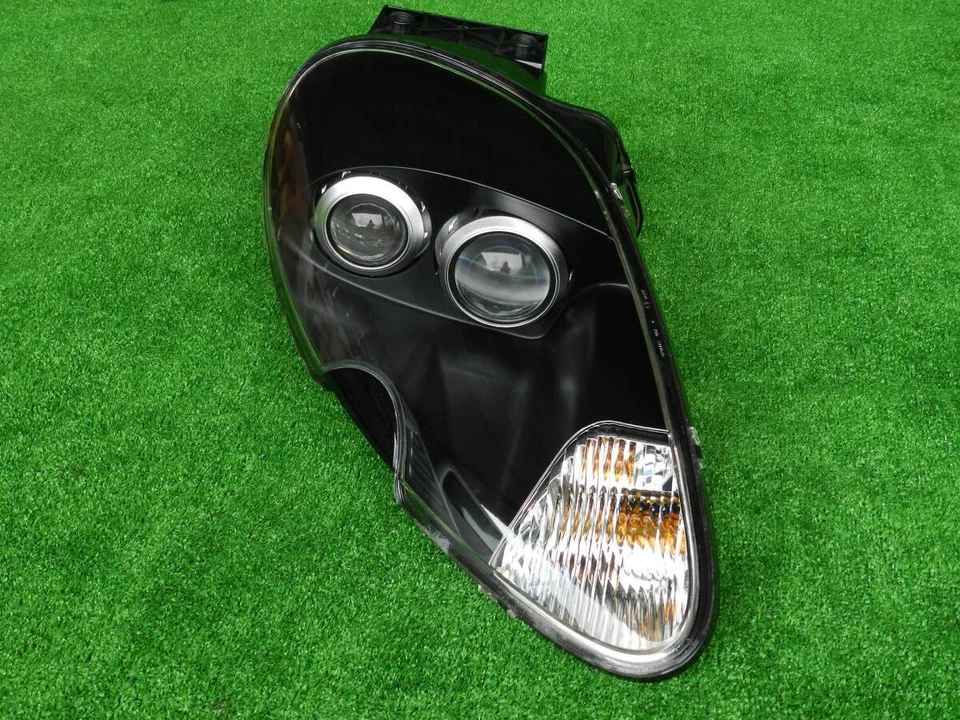 阿斯顿·马丁 Db9 正品右灯产品编号 4G43-13W029-Aa 保修 & 延长技术支持 — 第 1/4 张图片