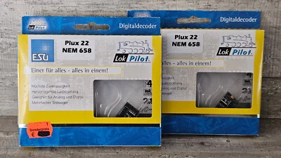ESU Decoder Set 2x64617 (V4 M4) Multiprotokoll NEM658 Plux22 - Bild 1 von 2