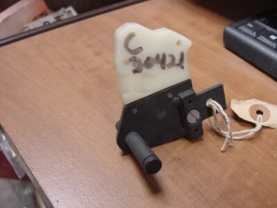 Placa de cambio transmisión automática C30419 Jaguar XKE? MKX? MKII? XJ6? Sedanes Foto 1 de 4