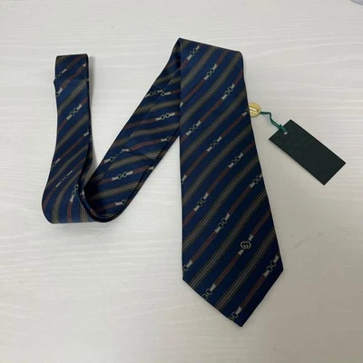 Corbata Gucci azul seda sin usar hecha en Italia Foto 1 de 4