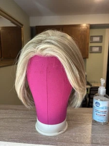 Gabor Wig On The Edge Synthetic Hair Medium Blonde A-line Bob - Picture 1 of 8