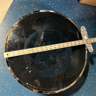 Bosch 800 Series WGB246AXUC 24" Grey 2.4 Cu. Ft. Smart Front Load Washer Door - Image 1 of 4