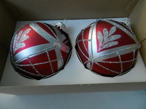 VITBIS Dark Red Silver 2 Decorative Christmas Tree Ornaments Handcrafted Glass - Picture 1 of 6