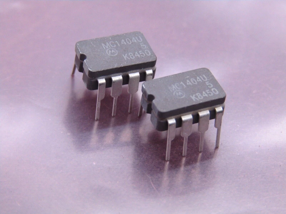 ( 2 PCS ) MC1404U Motorola Precision Low Drift Voltage Reference MC1404U5 - Image 1 of 1