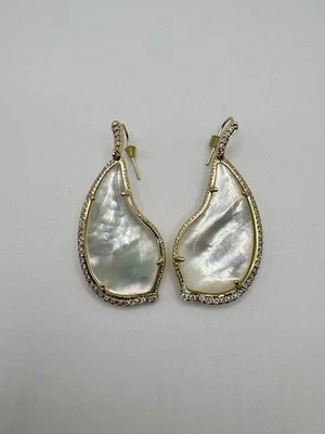 Pendientes colgantes Kendra Scott Tinley madreperla oro blanco diamantes de imitación formales Foto 1 de 4