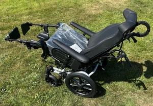 2024 Invacare Rea Azalea MINT CONDITION ✅FREE UK DELIVERY✅ - Picture 1 of 24