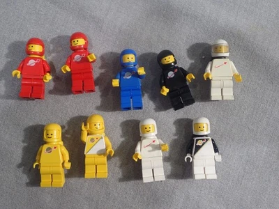 LEGO Classic Spaceman Lot of 9 Red White Yellow Blue Black Astronaut Minifigures - Image 1 of 2