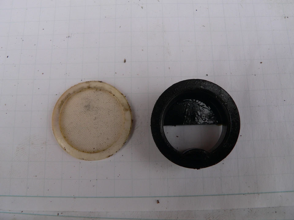 Pantalla filtro bomba aceite Jonsered 49sp 50 51 52 52E 521EV 621 70E 504 35 75-00 Foto 1 de 1