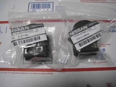 Genuine Nissan Stabilizer Bar Bushing 54613-9NR0A (2 pcs) - Image 1 of 3