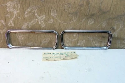 2 LLANTAS LÁMPARA TOYOTA トヨタ TOYOPET CORONA COROLLA CROWN LANDCRUISER 81676-31010 NUEVAS DE STOCK Foto 1 de 4