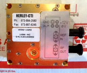 Nuovo oscillatore risonatore dielettrico Herley-CTI XPDRO-14293 bloccato di fase 14,8 GHz - Foto 1 di 4