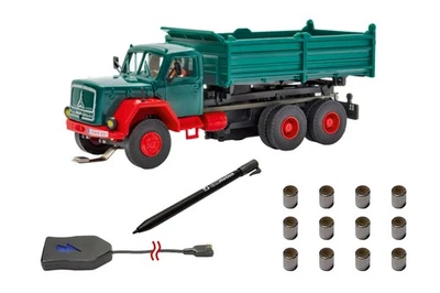 Viessmann 8002 CarMotion Basic Starter Set, MAGIRUS DEUTZ 3-Axle Tipper, Green - Image 1 of 4