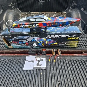 Volantex RC Vector SR90 Super High 44mph Speed Boat with Auto Roll Back Function - Picture 1 of 13