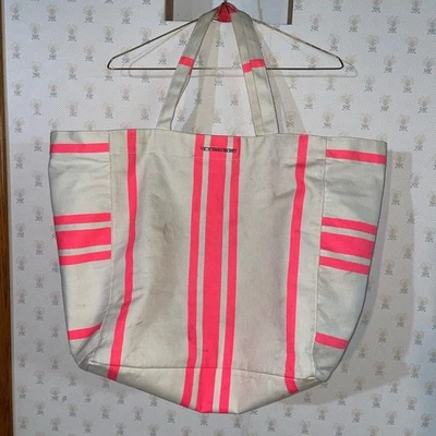 Bolso de Mano Victoria's Secret Para Mujer de Lona Beige Coral Rayas Foto 1 de 3