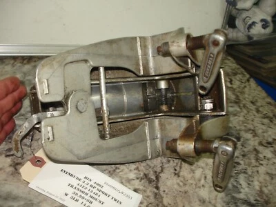 Evinrude 3.3 hp sport twin 4423-12484 transom mount  boat motor part b 4002  - Image 1 of 3