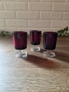 Set of 3 RUBY RED 1 oz Shot Glasses Clear Stem & Base Cordial Made in France - Picture 1 of 6