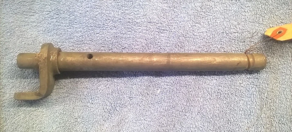 Eje de pedal de embrague Ford 1949-1951 NOS Foto 1 de 1