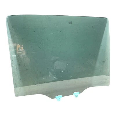 Nissan Titan 2016-2024 doble cabina puerta trasera derecha ventana vidrio OEM 8032050A04 Foto 1 de 4