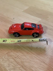 1974 HOT WHEELS PORSCHE 911 ROT 1:64 DIECAST 2 3/4" AUTO MIT SILBERNEN SÄGEBLATTFELGEN - Bild 1 von 5