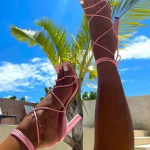 Sandali donna tacco alto 11 cm rosa lacci gladiatore pelle sintetica 94324 - Foto 1 di 4