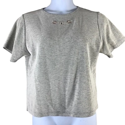 Camisa de punto vintage talla grande bordada floral manga corta para mujer Foto 1 de 4