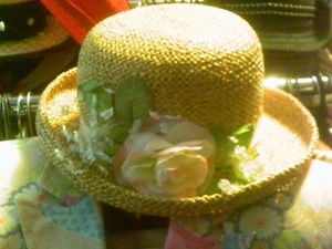 NEW YORK HAT CO BEIGE FLORAL ROSE ELFENBEIN BAND HUT BOHO CHIC DONTOWN GATSBY - Bild 1 von 4
