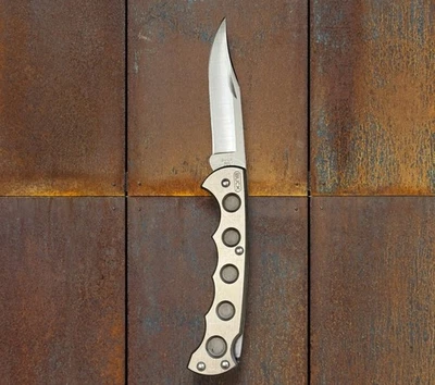 BUCK 560 Year 1993 Titanium Lockback Pocket Knife - Image 1 of 4