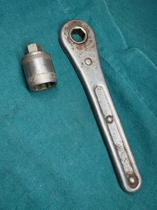 S-K Ratchet #105 w/ 11/16" Socket Vintage USA Tool 1932-1934 - Picture 1 of 10