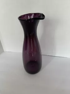 Torre Tagus Purple Water Wine Carafe 40 oz 12 1/2" Tall w/Spout Clear Base - Picture 1 of 5