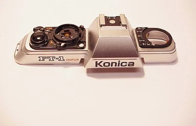 Top plateado Konica FT-1 | NUEVO | NUEVO | NUEVO | $22 | Foto 1 de 4