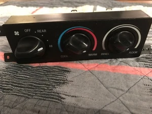97-04 FORD F-150 F-250 F-350 EXPEDITION A/C HEATER CLIMATE TEMPERATURE CONTROL - Picture 1 of 4