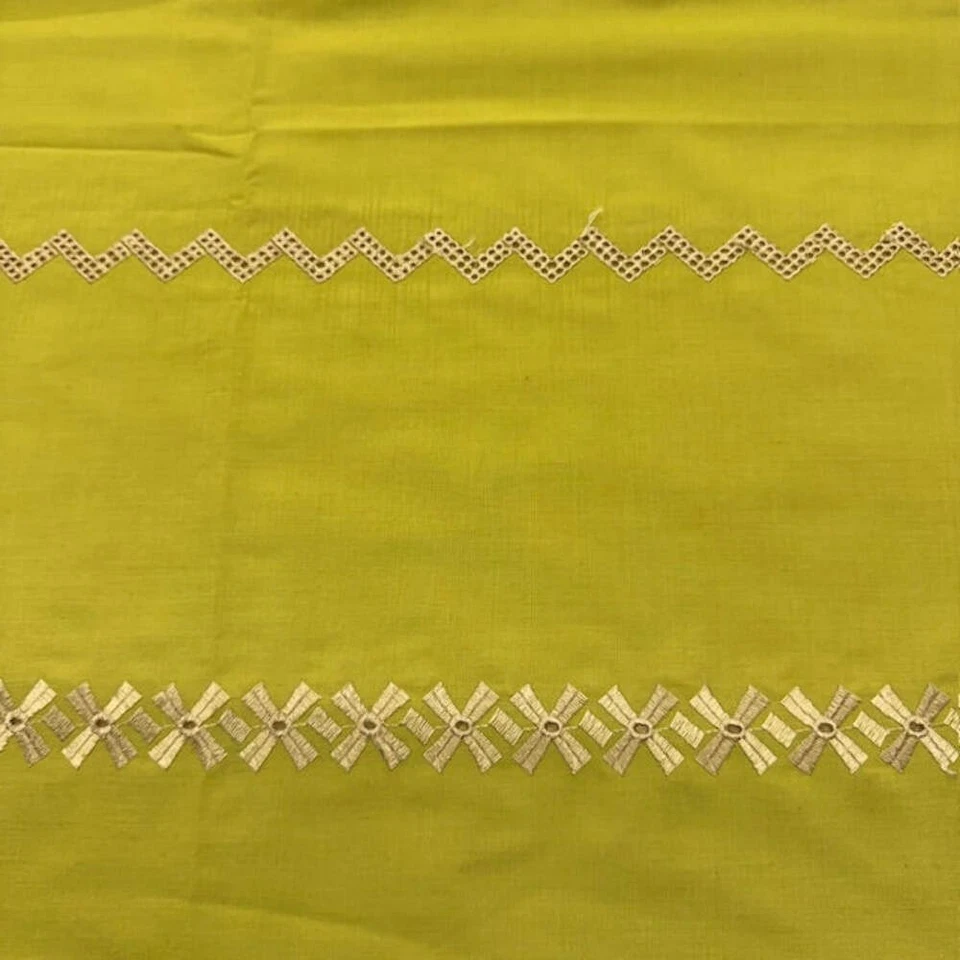 Tela bordada de encaje algodón-poliéster, 9 colores, diferentes patrones - por yarda Foto 1 de 1