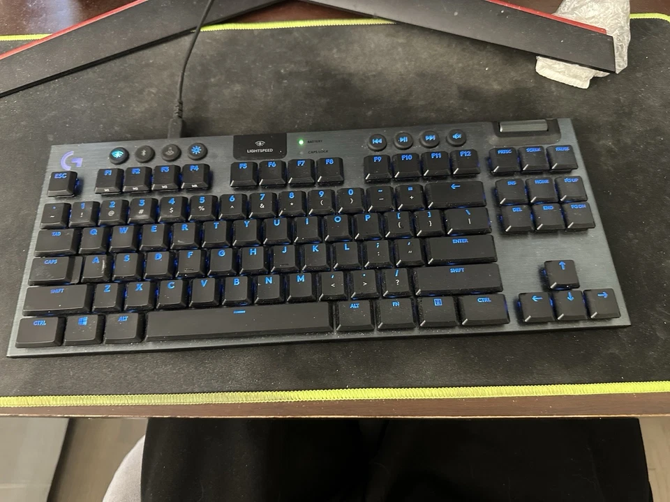 Logitech G512 Carbon RGB Keyboard - Tactile - Image 1 of 1