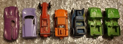 Lote de coches de metal fundido a presión vintage (7) TOOTSIE TOYS más? ARMY JEEPS JAGUAR DRAGSTER Foto 1 de 4