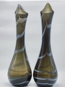 2 Vintage schwarz weiß braun Ombre abgeschrägte geriffelte Vase Kunstglas mundgeblasen 18"  - Bild 1 von 7