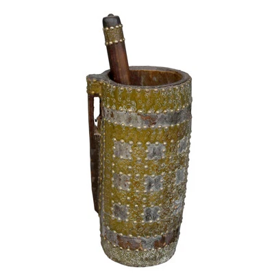 Mortier berbère en bois et cuivre décoré avec son pilon - Photo 1/4