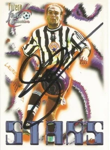 TARJETA COLECCIONABLE DE SELECCIÓN DE FANS LAURENT CHARVET FIRMADA POR NEWCASTLE FUTERA + CERTIFICADO DE AUTENTICIDAD - Imagen 1 de 1