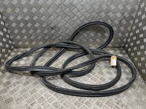 Ford Transit 2.0 MK8 2014-On Rear Door Seal Rubber MEDIUM ROOF 2628257 GENUINE - Picture 1 of 5