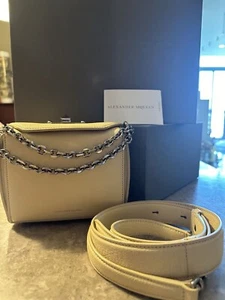Alexander McQueen Women's Box 19 Crossbody Bag - Picture 1 of 3