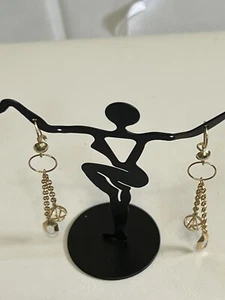 Seltene massive 18K Gold Bettel Ohrringe hervorragender neuer Zustand 1,75" 2,90 g. Kein Schrott 98 $/g. - Bild 1 von 5