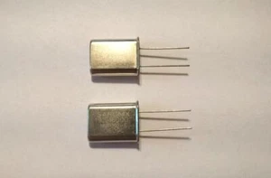 Qty 10 pcs SaRonix-Pericom NMP092 Crystal 9.216000MHz HC-49/U 30ppm 50ppm T/H - Picture 1 of 2
