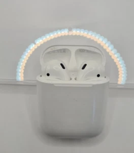 Genuine Apple AirPods(2nd generation) with Wireless Charging Case - Zdjęcie 1 z 6