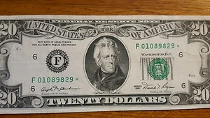 1981 Twenty Dollar Star Bill - Crisp (1) , Original owner - Picture 1 of 2