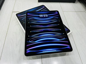 Celular Apple iPad Pro 6ta Generación 12.9" 2022 M2 - 256 GB WiFi y 5G Desbloqueado - Plateado - Imagen 1 de 6
