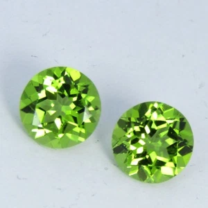 4.34Cts Perfect 100% Natural Peridot Round Shape 8mm Matching Pair - Picture 1 of 3