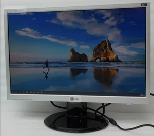 Lg Monitor 22.5" Flatron L226wtq-sf VGA, DVI - Picture 1 of 1